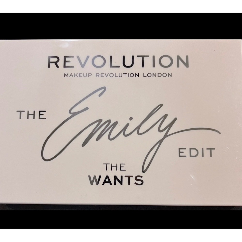 Makeup Revolution The Emily Edit The wants palette mirror limited edition
